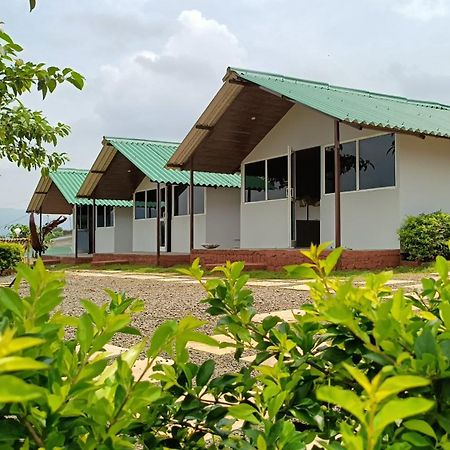 Shelby Pawana Lake Cottages & Camping Tents Лонавла Екстер'єр фото