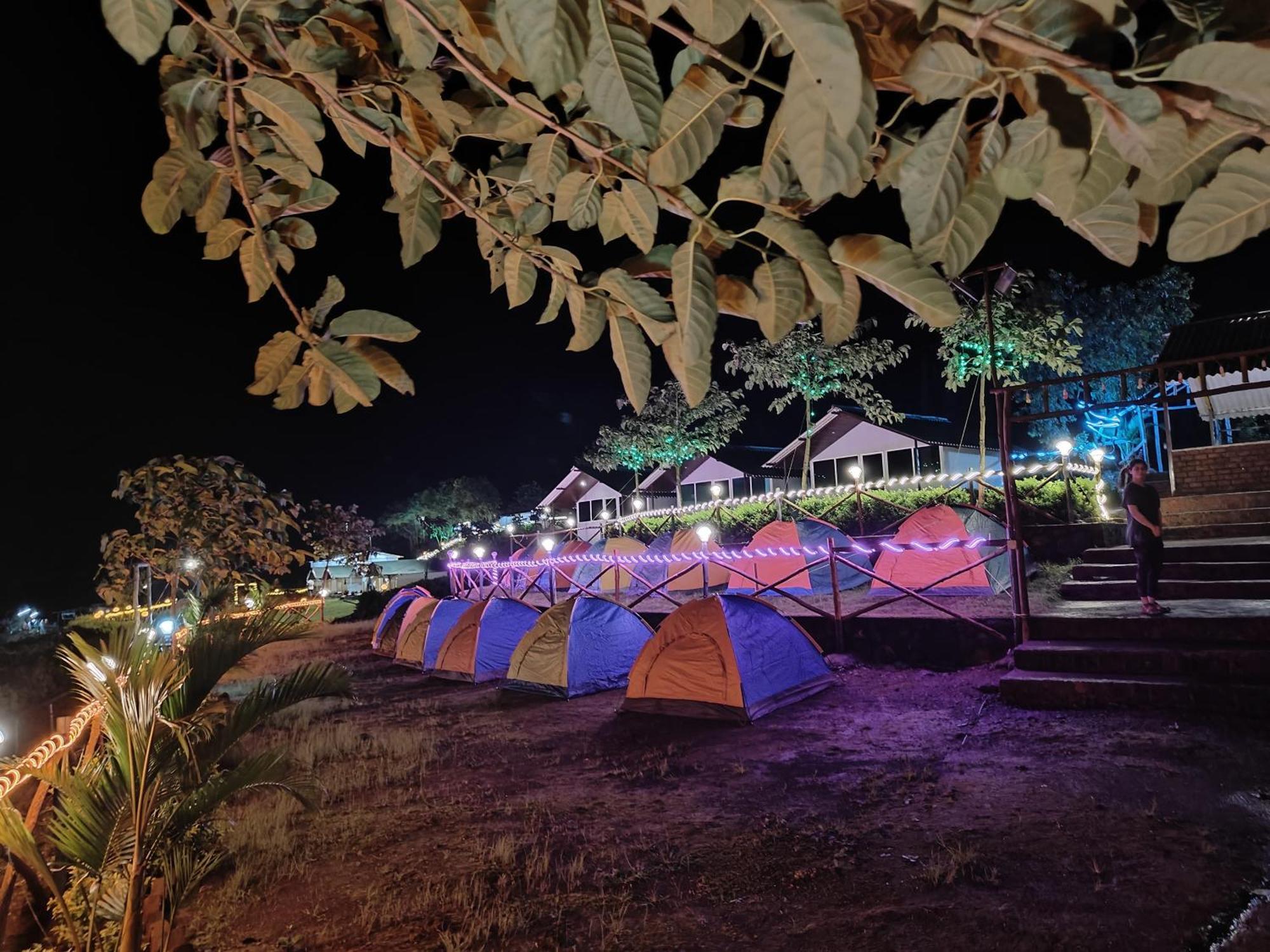 Shelby Pawana Lake Cottages & Camping Tents Лонавла Екстер'єр фото