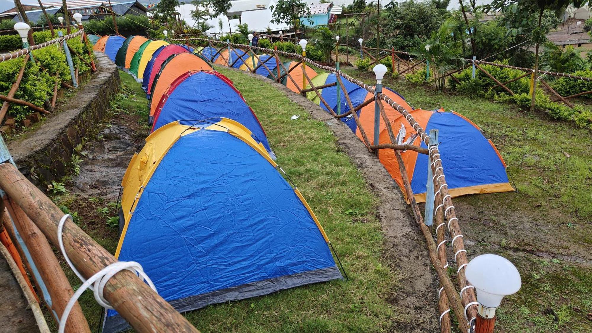 Shelby Pawana Lake Cottages & Camping Tents Лонавла Екстер'єр фото