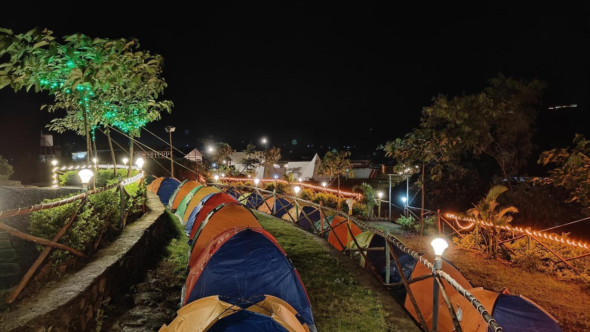 Shelby Pawana Lake Cottages & Camping Tents Лонавла Екстер'єр фото